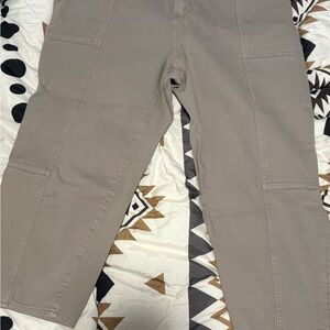 Old Navy Women's Tan Cargo Pants